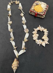 Seashell Necklace and Bracelet Set