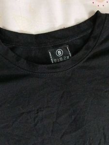 Black Basic croptop
