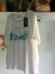 White Iceland Graphic T-Shirt