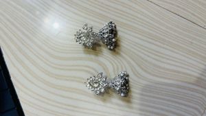Exquisite Pearl and Crystal Necklace Set