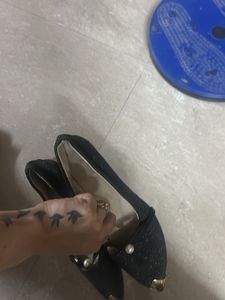 Sparkly Black Pointed Flats