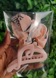 2 Pack Polka Dot Scrunchie with Clip Set