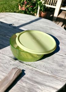 Buy1 Get1 Free Tupperware Deluxe Bowl