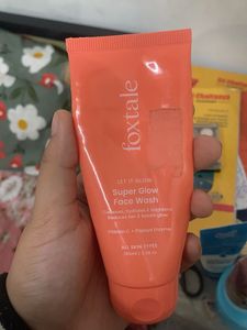 Foxtale Super Glow Face Wash