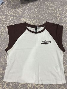 H&M Valencia Graphic T-Shirt