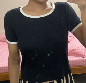 basic black tee