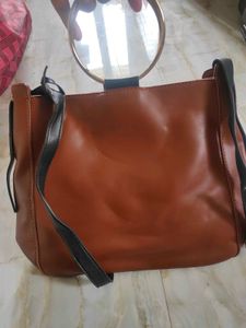 VanHeusen Chic Handbag