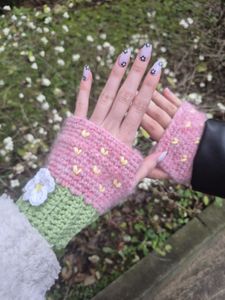Chic Crochet Fingerless Gloves