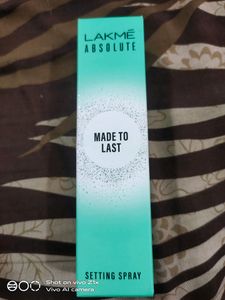 Lakme Absolute Setting Spray