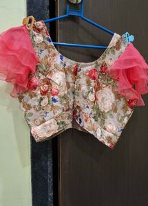 Floral Print Blouse with Ruffle Sleeves