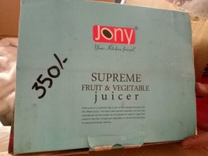 Jony Manual Fruit and Vegetable Juicer (Green)
