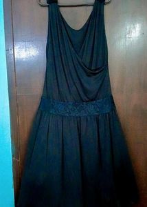 Elegant Black Midi Dress