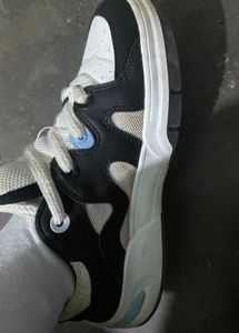 Stylish Black &amp; White Sneakers