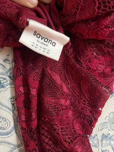 Burgundy Lace-Trimmed Top ❤️