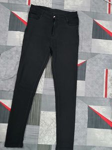 Classic Black Skinny Jeans