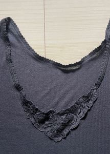 Comfortable Sleeveless Nightgown with Lace Trim