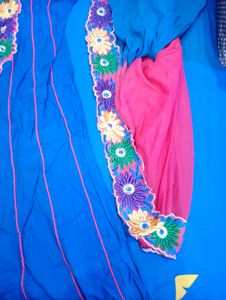 Floral Embroidered Kurta Medium Size With Dupatta
