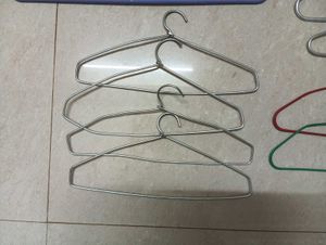 HANGERS (13 IN NUMBER)