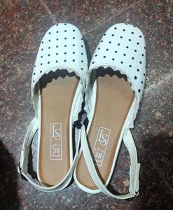 White Polka Dot Flats 🎀
