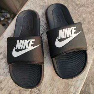 Nike Victori One Slides