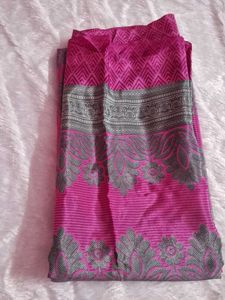 Beautiful Pink &amp; Grey Saree without blouse