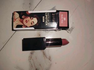 Pilgrim Matte Me Up Lipstick - Nude Kiss