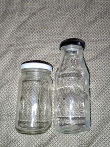 Set of 2 Glass Jars with Lids
