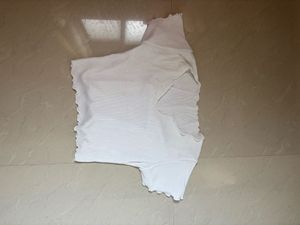 White Lettuce Trim Top