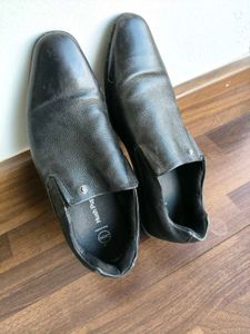 Hush Puppies Black Formal Shoes