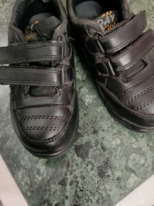 school shoes with valpro both boys and girls