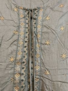 Avassa Green Kurta with Gold Print