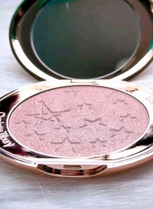Charlotte Tilbury Highligter ♥️💕
