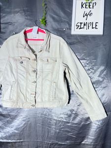 PULL&amp;BEAR Stylish Cream Denim Jacket