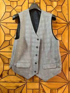 Cantabil vest for men