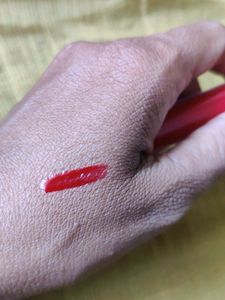 Natural Liquid Lipstick - Red