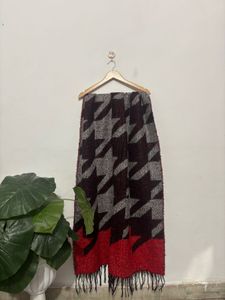 Houndstooth Pattern Scarf