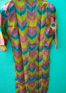 Vibrant Chevron Print Kurta