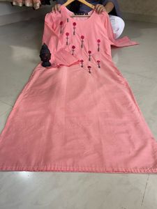 Elegant Peach Embroidered Kurta