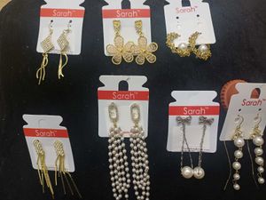 7 beautiful Earrings Set
