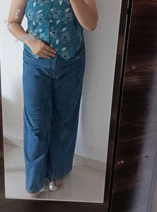 Vintage Wide-Leg Denim Jeans