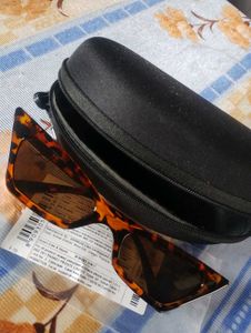 Trendy Tortoiseshell Sunglasses