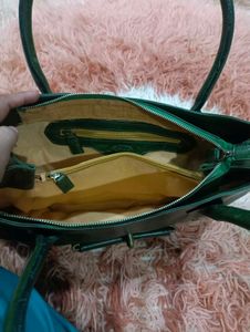 Stylish Emerald Green Leather Handbag