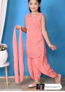 beautiful pink suit with dupatta .padosi girl geor