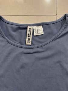 H&amp;M Blue Basic Tee