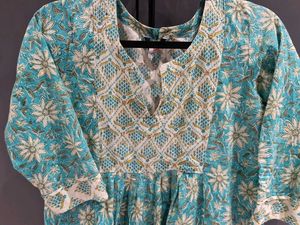 Kurti Legging Set (free dupatta on no negotiation)