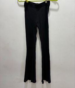 H&M Black Ribbed Flared Pants