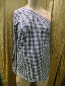 Chic One-Shoulder Gingham Top