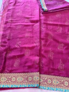 Vibrant Pink saree with Golden Print