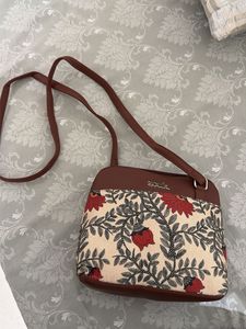 Chic Floral Print Crossbody Bag