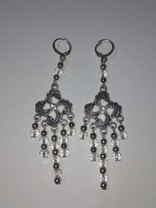 Elegant Dangle Earrings with Crystal Beads